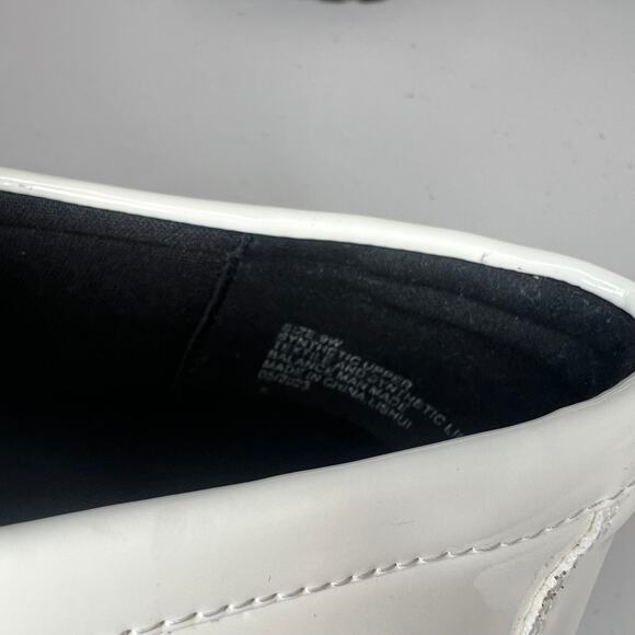 Lane Bryant White Patent Lug Sole Loafers Size 9W - Picture 9 of 11